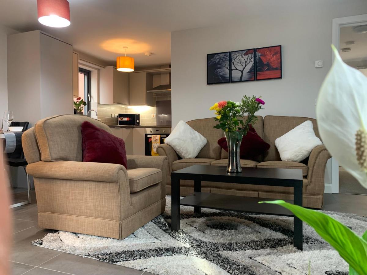Aqua Dreams - Serviced Luxury Modern Belfast City Centre 2 Bed Apartment Екстериор снимка