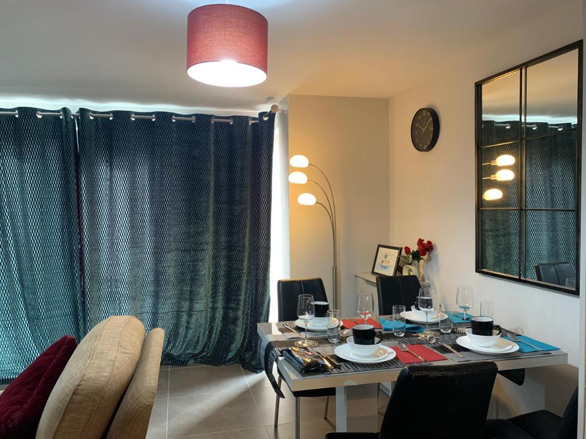 Aqua Dreams - Serviced Luxury Modern Belfast City Centre 2 Bed Apartment Екстериор снимка