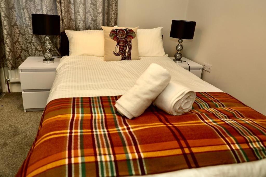 Aqua Dreams - Serviced Luxury Modern Belfast City Centre 2 Bed Apartment Екстериор снимка